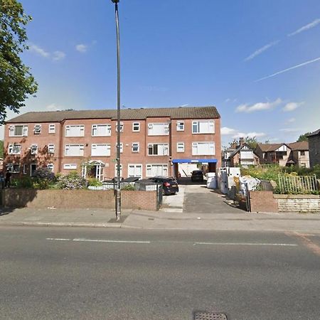 Ferienwohnung Conveniently Situated 1Bed Apt In Stretford Manchester Exterior foto