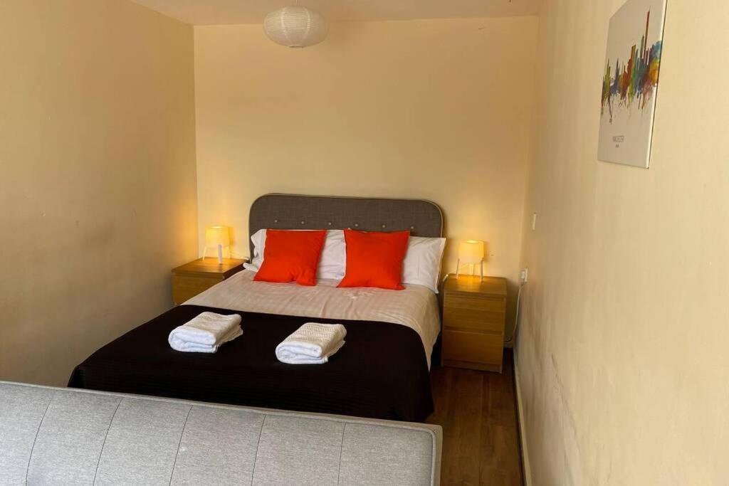 Ferienwohnung Conveniently Situated 1Bed Apt In Stretford Manchester Exterior foto